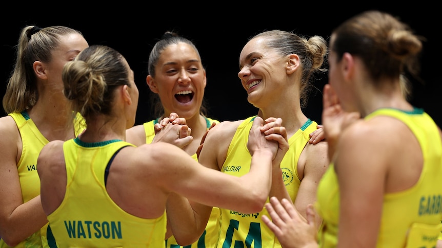 Live: Diamonds win bronze as cyclists eye another medal haul on final day