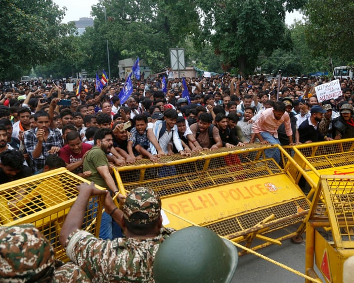 Thousands of Cockroach party protesters defy police by marching in Delhi