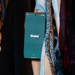 AI-modelfoto's op Vinted geven misleidend beeld van tweedehands kleding
