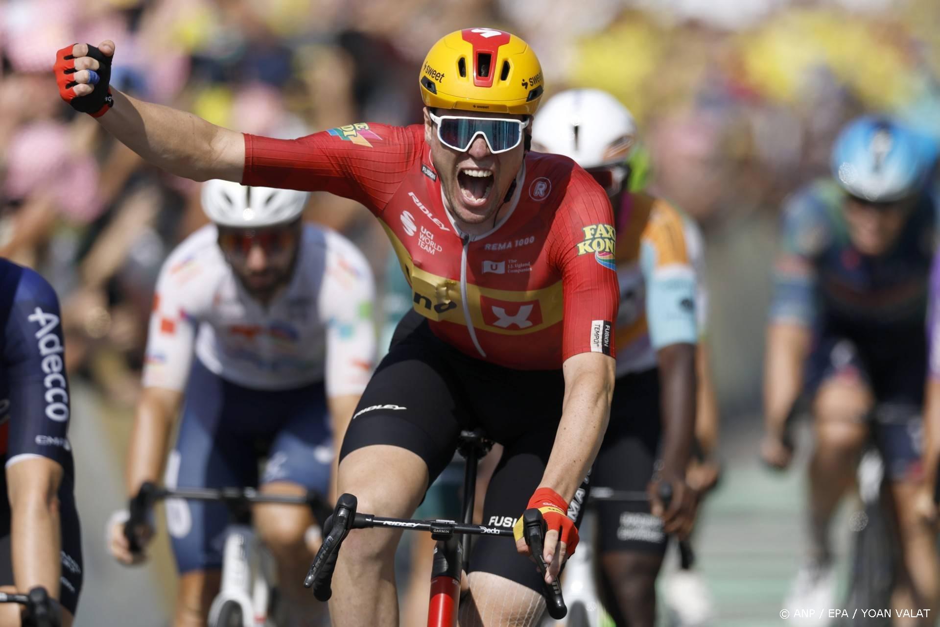 Wærenskjold wint snelste Touretappe ooit in sprint, Kooij tweede