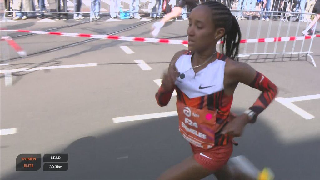 Shimeles pakt parcoursrecord in Rotterdam, Abdi moet zege aan Adola laten