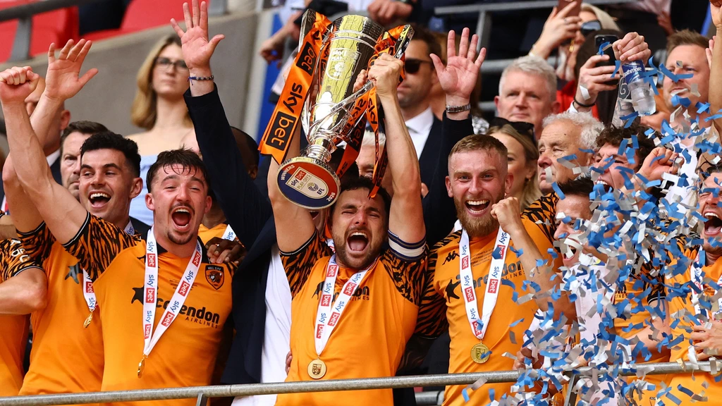 Hull keert na negen jaar terug in Premier League door zege op Middlesbrough