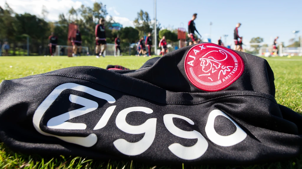 Ziggo stopt na volgend seizoen als hoofdsponsor van Ajax