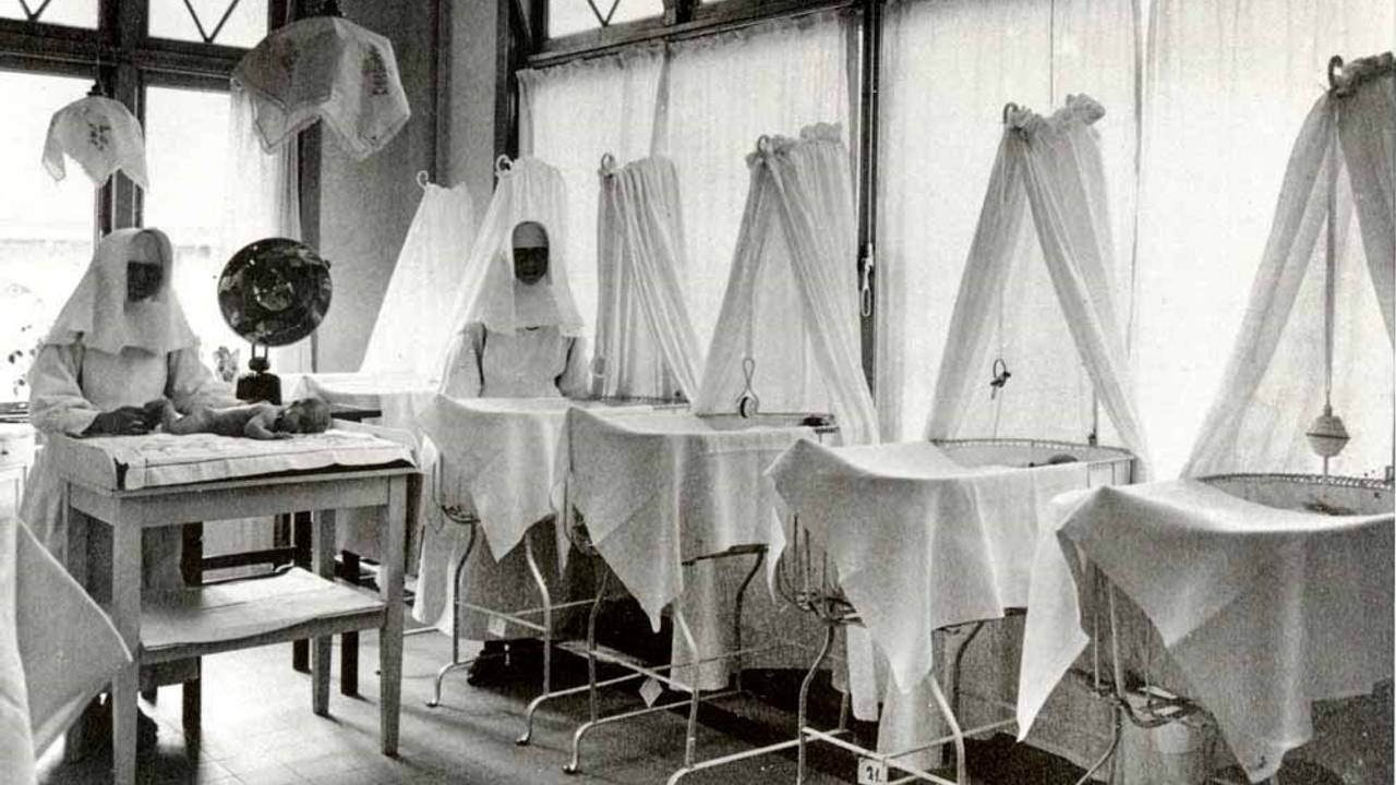 Duizenden vrouwen moesten baby afstaan, kabinet biedt excuses aan