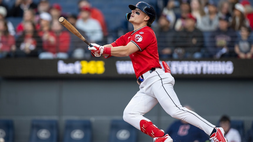 Aussie Bazzana greeted by Men at Work's Down Under in MLB debut