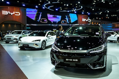 Belastingheffing maakt elektrische auto voor het eerst favoriet: verkoop haalt brandstofauto in