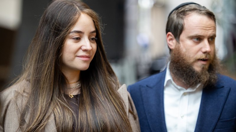 Antisemitism royal commission LIVE: Daughter of Bondi terror victim provides evidence