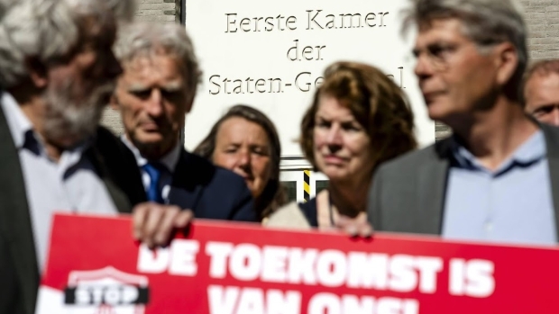 FNV prijst Eerste Kamer en weigert overleg met kabinet-Jetten