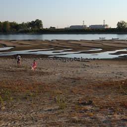 Hongarije legt kerncentrale stil vanwege historisch lage waterstand Donau