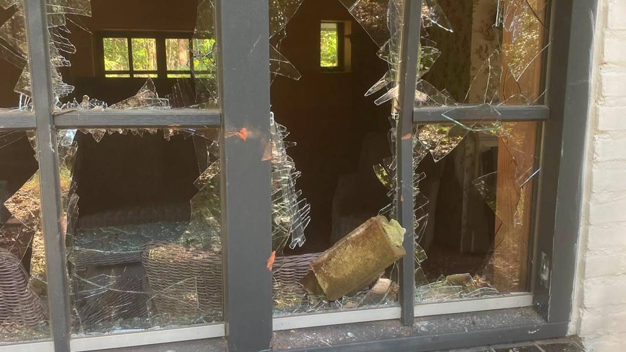 Vakantiehuisjes kort en klein geslagen door zes jongens, ouders melden zich