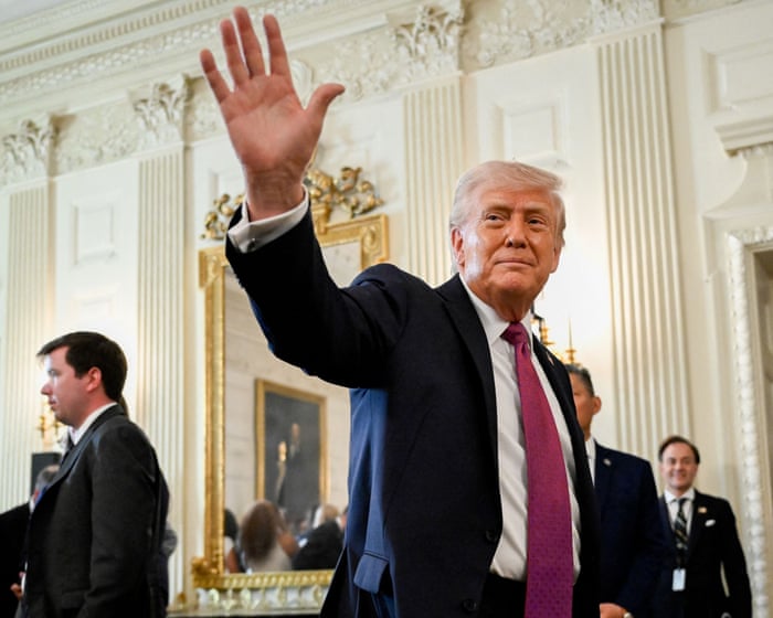 Middle East crisis live: Trump extends ceasefire but blockade continues as second ship attacked in strait of Hormuz