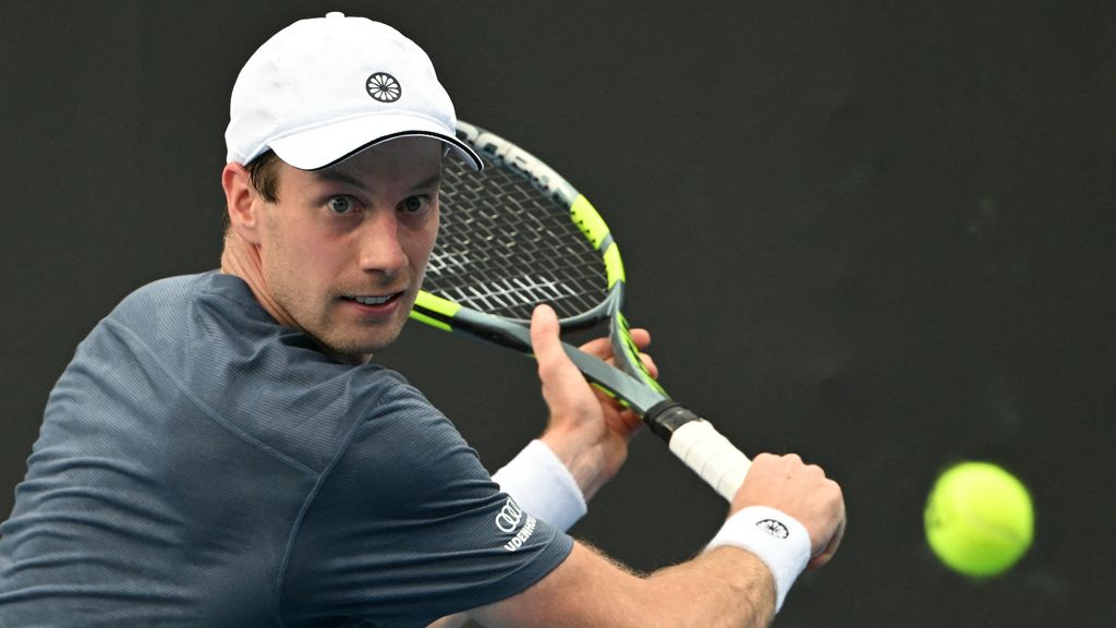 Van de Zandschulp bereikt kwartfinales in Boekarest met zege op Sjevtsjenko