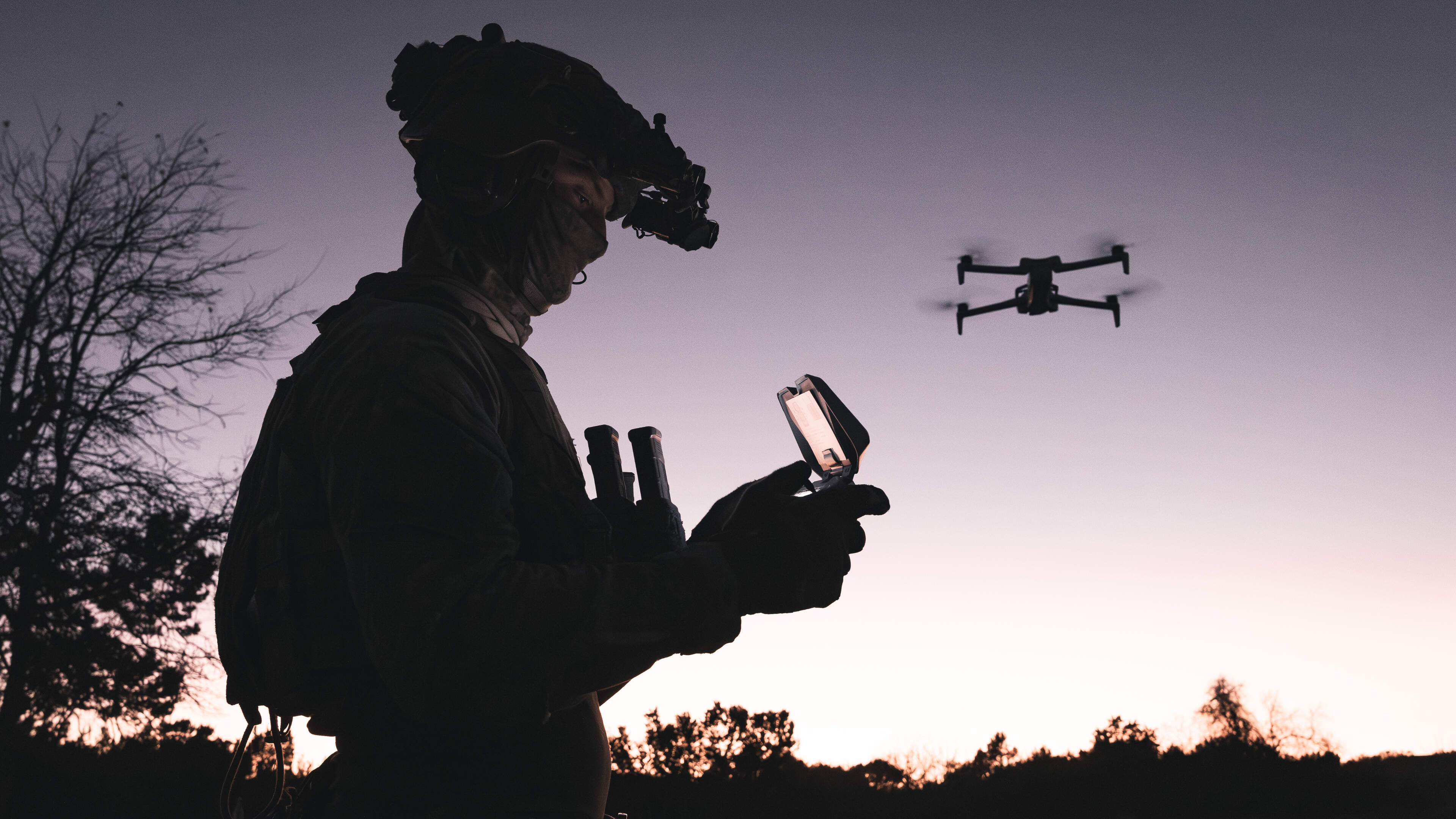 Landmacht zoekt 1200 koelbloedige dronespecialisten, ’gamers’ straks in de frontlinie: ’Helpt enorm als iemand dat al vanaf zijn zesde doet’