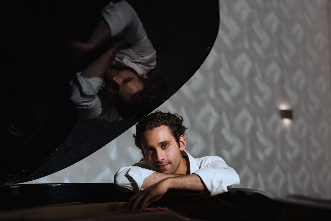 Pianist Eduard Preda: ‘Sinds de dood van mijn broer besef ik: een noot is ook een soort mensenleven, dat moet je niet te snel loslaten’