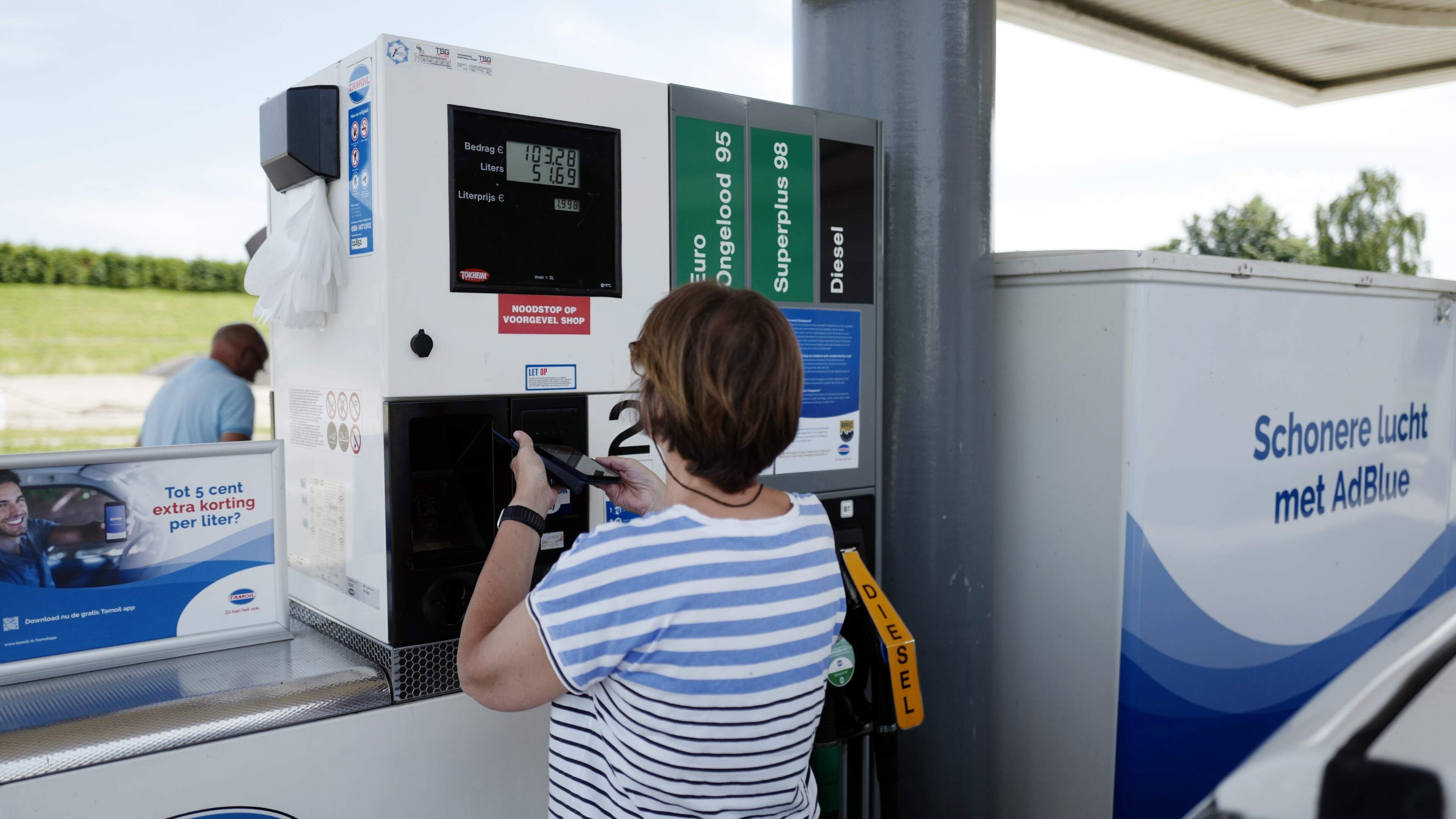 Olieprijs zet opmars stevig voort tot dicht tegen 100 dollar per vat: vrees escalatie strijd tussen VS en Iran