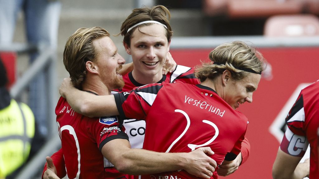 FC Utrecht ruim langs Correia's Telstar in Galgenwaard