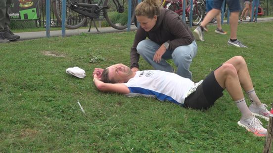 Jort van Zutphen wint opnieuw extreme duurloop Kardingebultra: 'Alsof ik met een dartbord op mijn rug liep'