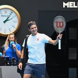 Federer vermaakt publiek in oefensessie met Ruud voor Australian Open