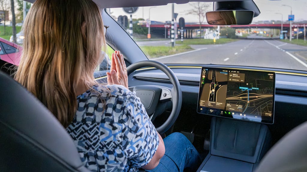 Frankrijk blokkeert toelating Tesla’s zelfrijdende technologie, Musk reageert boos