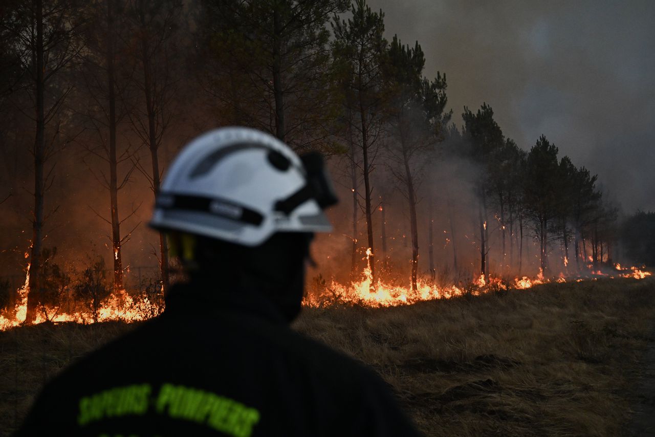 Natuurbranden bij Bordeaux niet gegroeid, maar ook niet onder controle – Franse overheid: ‘mijd Gironde’