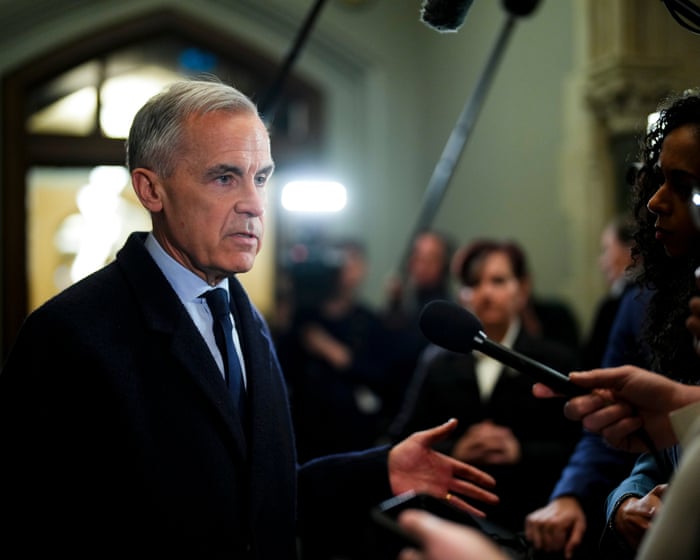 Mark Carney rebukes Air Canada chief over English-only crash message