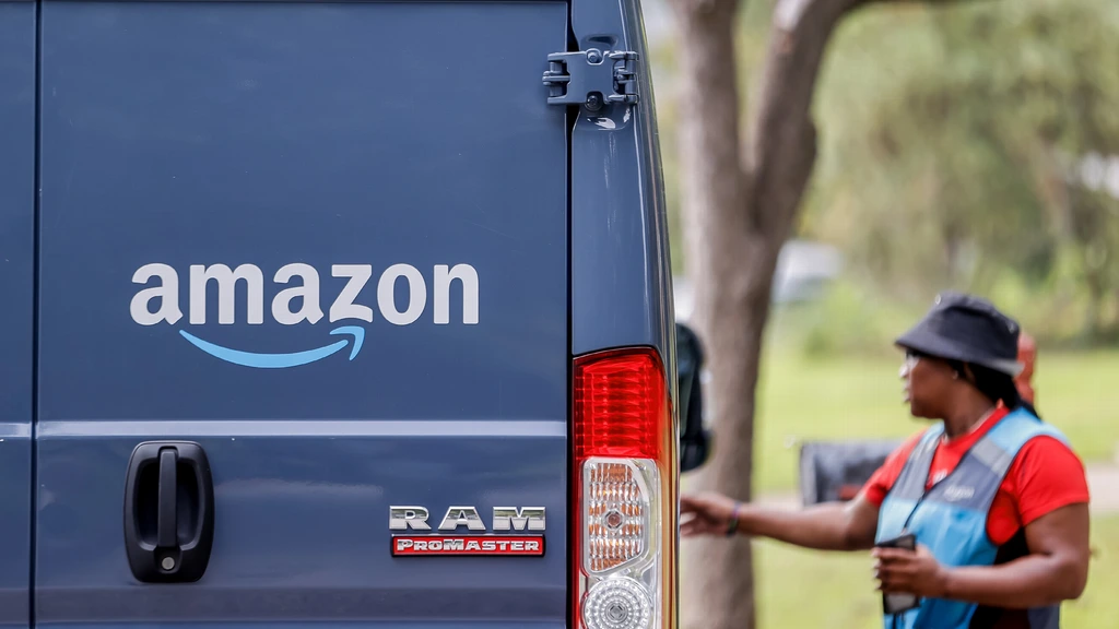 Techgigant Amazon meer dan 3 biljoen dollar waard, als vijfde bedrijf ooit