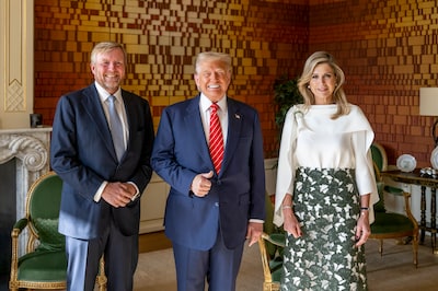 Wat een gezellige logeerpartij bij Trump lijkt, is meer dan dat: koning Willem-Alexander als smeermiddel