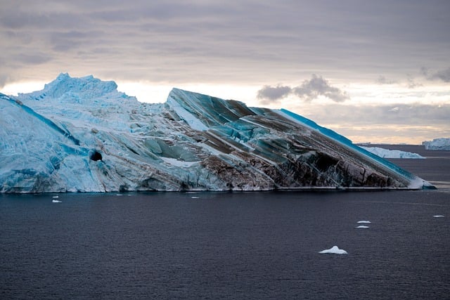 Scientists study Greenland's melting ice