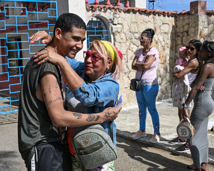 Cuba begins to free more than 2,000 prisoners as US eases fuel blockade