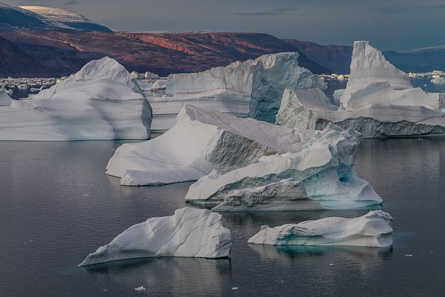 Scientists study Greenland's melting ice