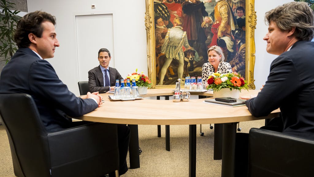 Oppositie ziet beoogde coalitie vooral nog heel erg zoeken naar zichzelf