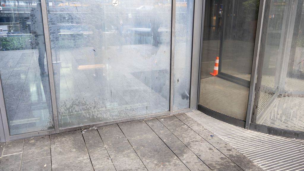 Politie zoekt twee verdachten op fatbike voor betrokkenheid explosie Zuidas