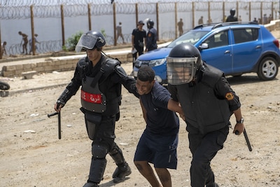 LIVE Ceuta | EU roept ambassadeurs bijeen voor spoedvergadering, Italië komt met ‘gerichte’ grenscontroles