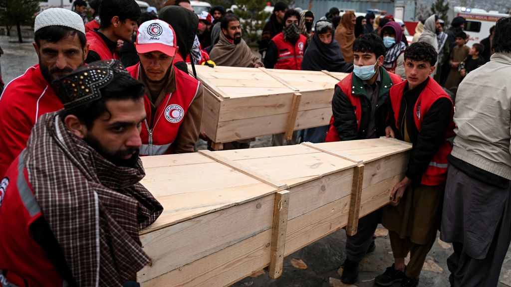 Slachtoffers kliniek Afghanistan begraven, ramadan-bestand met Pakistan