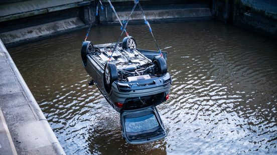 Oorzaak dramatisch dodelijk ongeluk bekend, hoe kon brug opengaan terwijl auto er nog op stond?