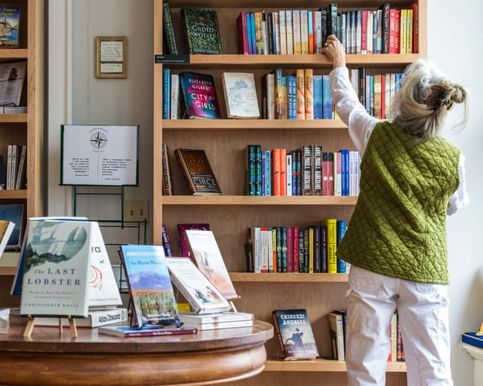 Independent bookstores make quiet comeback as big chains dominate retail