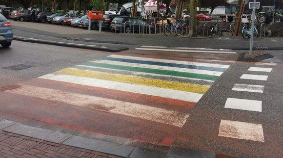 In deze 4 Utrechtse gemeenten zijn regenboogzebrapaden vernield