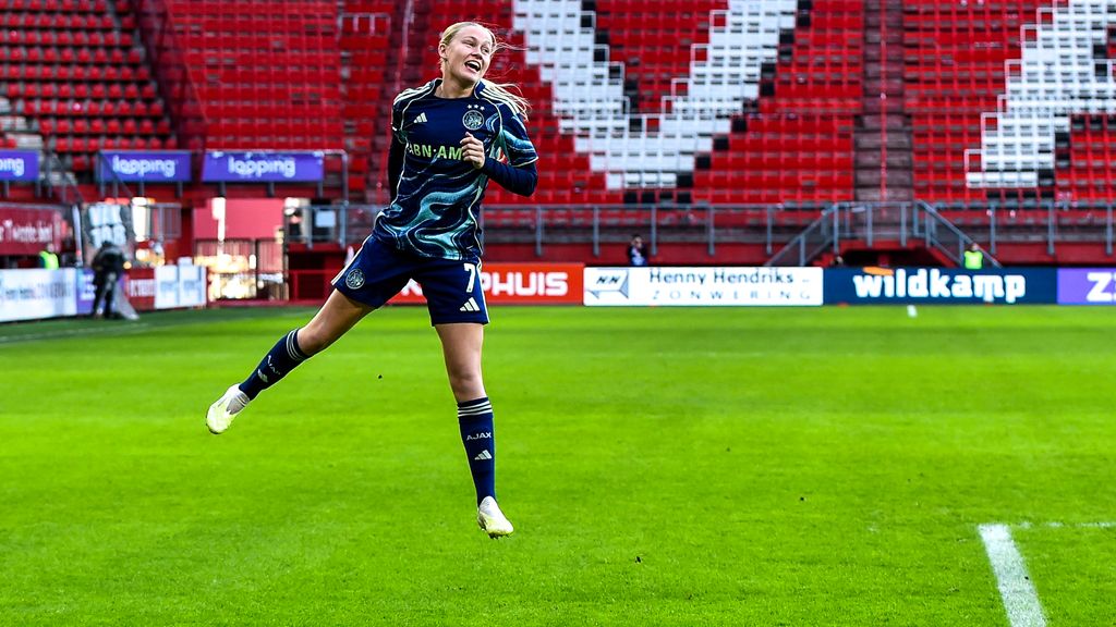 17-jarigen blinken uit bij gelijkspel in topper tussen vrouwen Twente en Ajax
