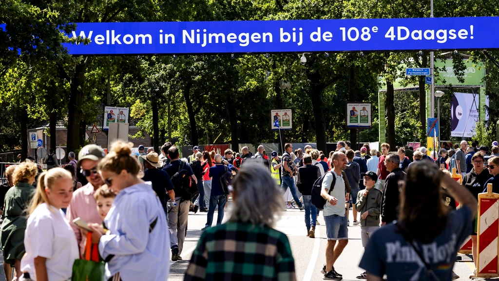 Twee minderjarigen melden zich bij politie voor mishandeling beveiliger Nijmegen