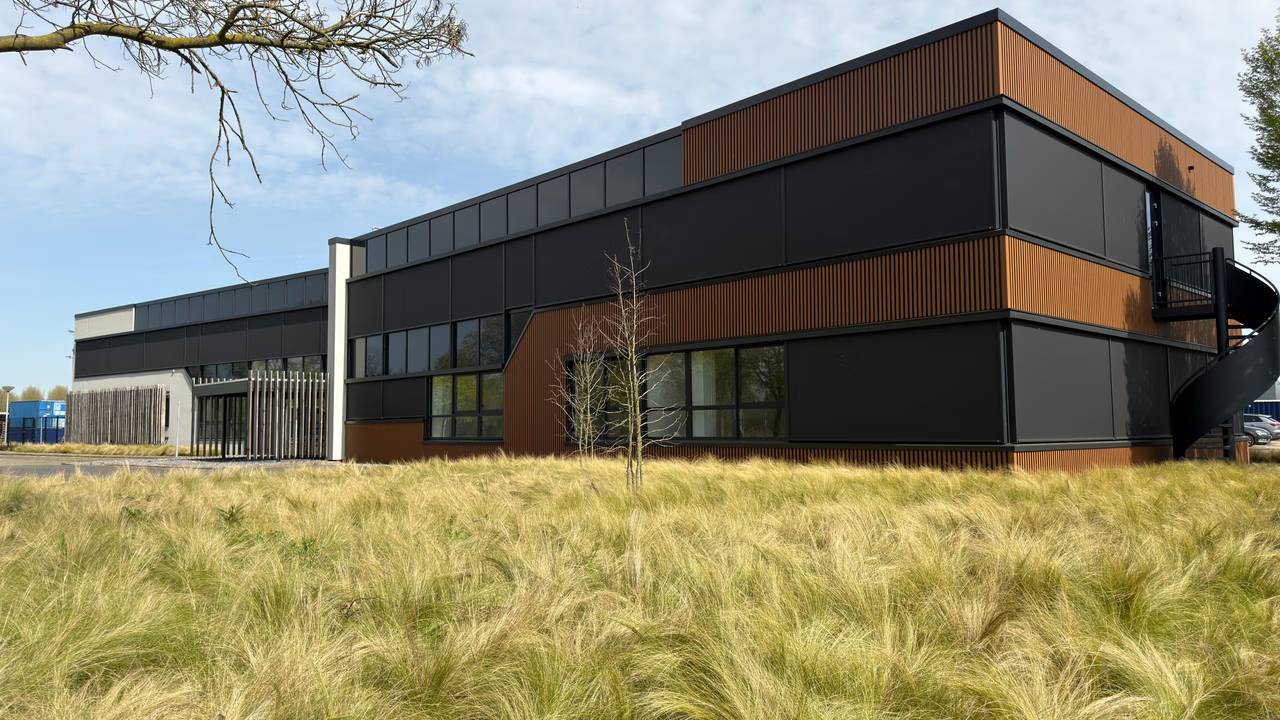 In dit oude politiekantoor komen 50 minderjarige vluchtelingen te wonen