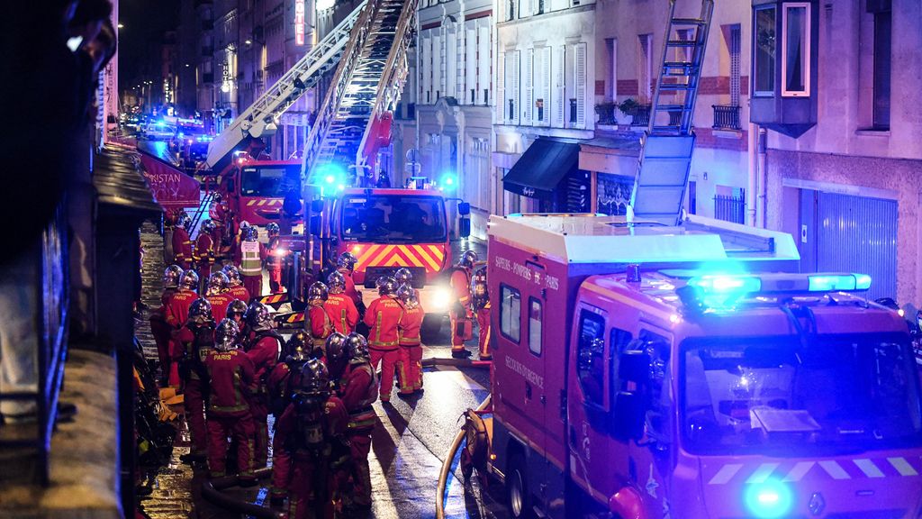 Verjaardagsfeest Parijs gaat mis, vloer stort in bij aansnijden taart