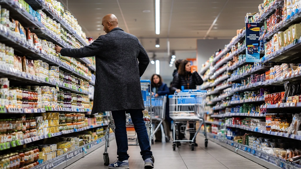 Economie groeit amper, consumenten steeds voorzichtiger