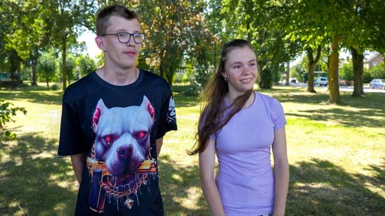 'Wat een plezier' broer en zus uit Arnhem gaan opeens viraal met oude nummers