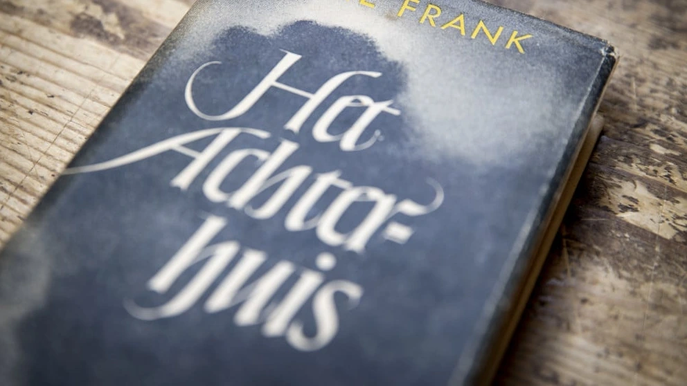 Zeldzame eerste druk dagboek Anne Frank duikt op in kringloop Eemnes