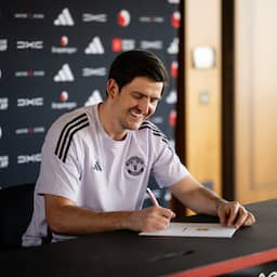 Harry Maguire verlengt contract bij United tot medio 2027: 'Hij is de ultieme prof'