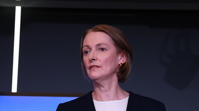 Telstra boss: ‘We have let our customers and Australians down’