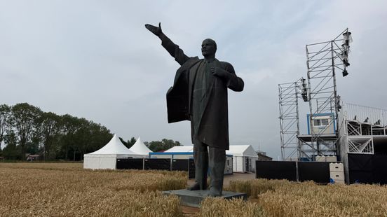 Commotie om beeld van Lenin in Oostwold: 'Hij is een ideoloog én een massamoordenaar, het klopt allebei'