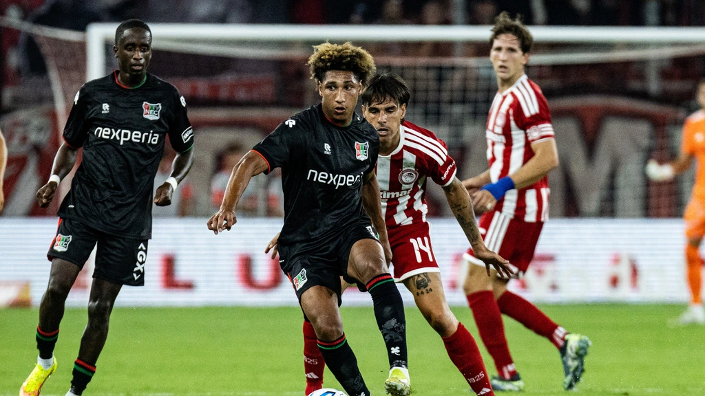 NEC doet niet onder voor Olympiakos en mag blijven hopen op Champions League