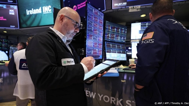 Duik van olieprijs duwt Wall Street omhoog