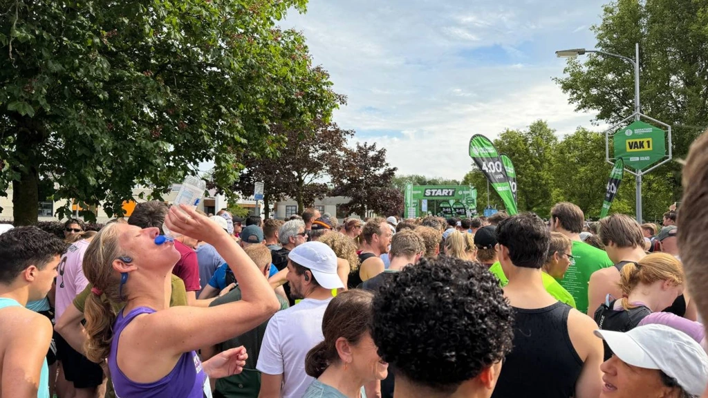 Zeven deelnemers onwel tijdens Marathon Groningen, extra ambulances opgeroepen